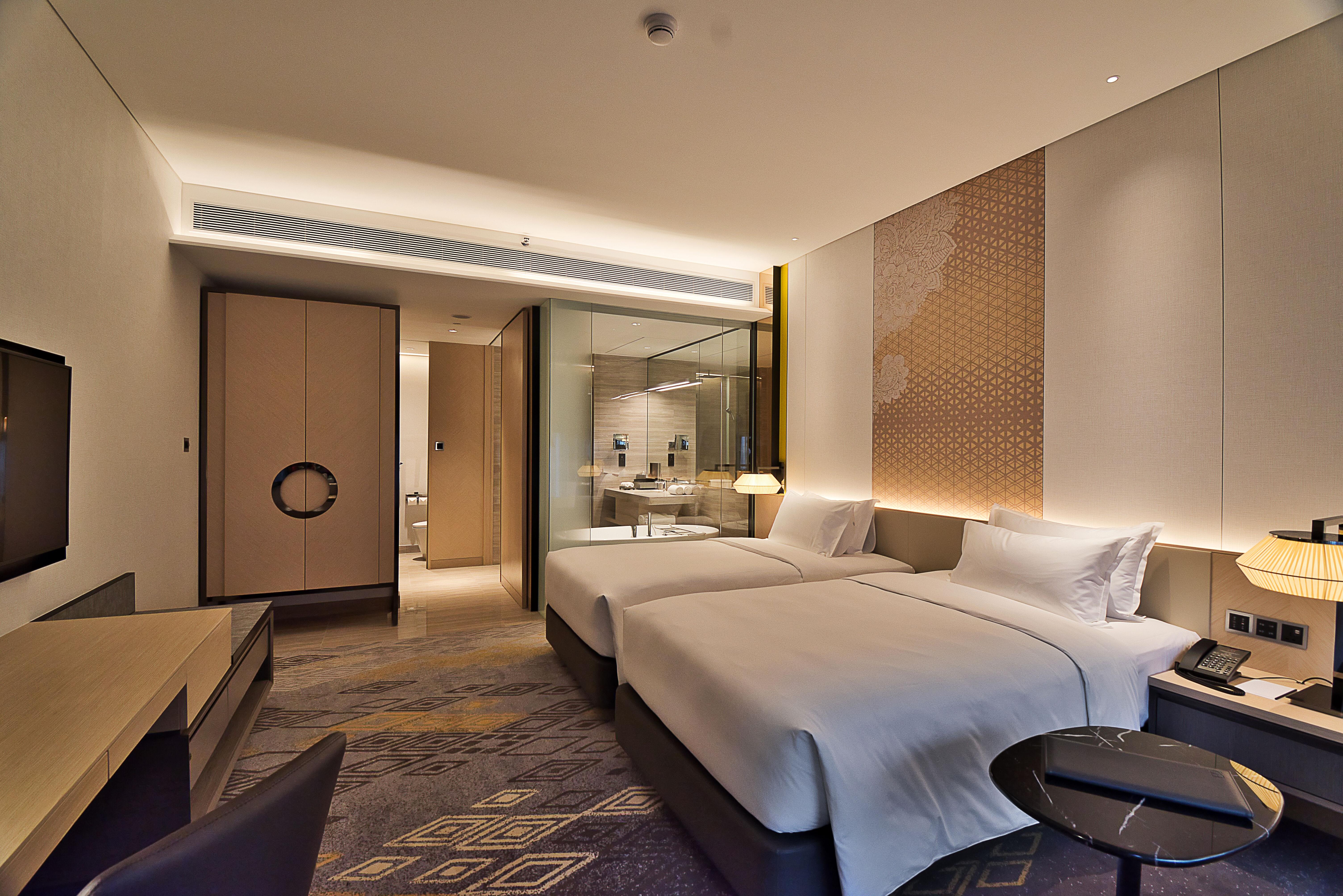 Eq Hotel